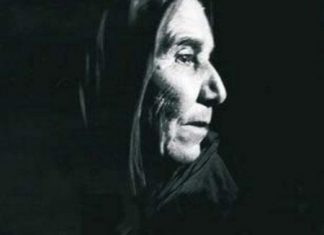 Məcburi köçkün qadının tasirli şəkili Avstraliyalı fotoqrafa mükafat qazandırıb..