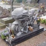 en-ilginc-mezar-taslari,16,con